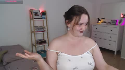Lela online show from August 2026 11:12:01 AM