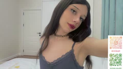 Snapshot of vivianmiller_ chatting on June 2026 12:22:01 PM Vivian online show from June 2026 12:22:01 PM