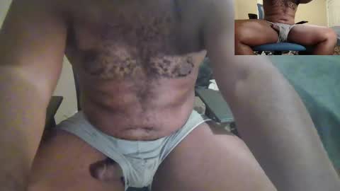 Snapshot of vividerblock45 chatting on October 2025 05:16:02 AM youngbbc538 online show from October 2025 05:16:02 AM