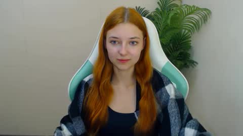 Vivien online show from October 2025 06:19:02 PM