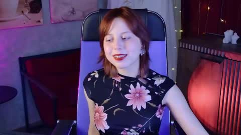Snapshot of viviennehebert chatting on May 2026 09:50:02 AM Vivienne online show from May 2026 09:50:02 AM