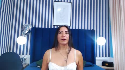 Snapshot of viviennerosette chatting on January 2026 01:13:02 PM Vivian online show from January 2026 01:13:02 PM