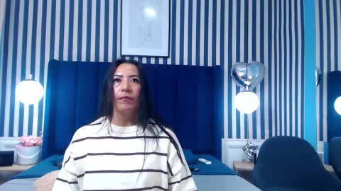 Snapshot of viviennerosette chatting on February 2026 01:12:02 PM Vivian online show from February 2026 01:12:02 PM