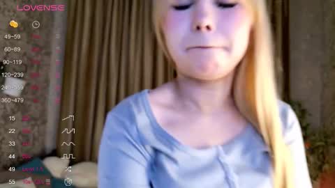 Mia Skaidrite online show from November 2025 10:05:01 AM