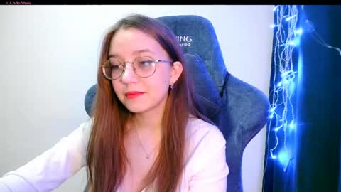 vivivivikkie online show from May 2026 09:19:01 PM