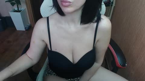 Eva online show from April 2026 11:36:01 AM