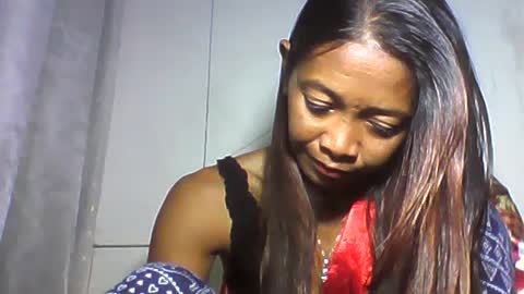 Snapshot of vixen_lina chatting on July 2026 06:56:02 PM vixen_lina online show from July 2026 06:56:02 PM