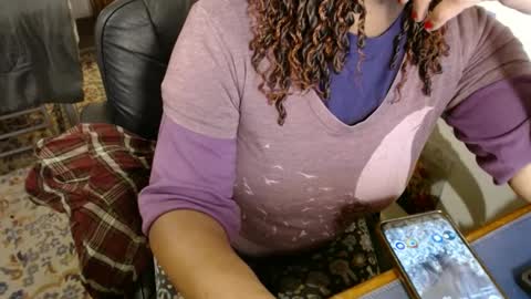 Snapshot of vixenfyre chatting on December 2024 01:24:02 AM Vixen Fyre online show from December 2024 01:24:02 AM