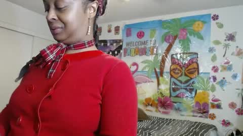 Snapshot of vixenfyre chatting on February 2025 04:09:02 AM Vixen Fyre online show from February 2025 04:09:02 AM