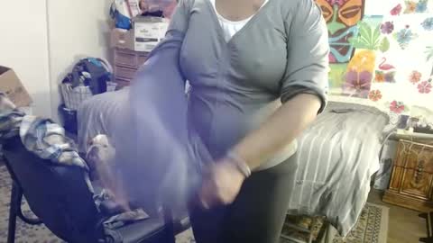 Snapshot of vixenfyre chatting on February 2025 02:18:01 AM Vixen Fyre online show from February 2025 02:18:01 AM