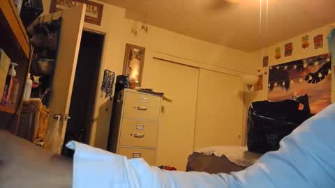 Snapshot of vixenfyre chatting on September 2025 08:28:02 AM Vixen Fyre online show from September 2025 08:28:02 AM