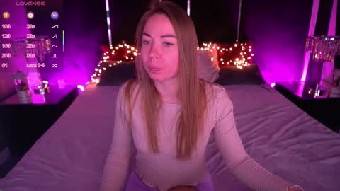 Snapshot of vixenmuse chatting on February 2026 09:24:02 PM Ur Lady online show from February 2026 09:24:02 PM