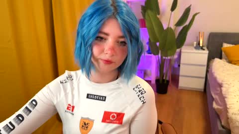 Snapshot of vixenp chatting on December 2024 05:15:02 PM Polly  Online mostly at 9pm-2am UK Time online show from December 2024 05:15:02 PM