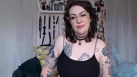 Snapshot of vixinvvitch chatting on May 2026 04:33:01 PM VIXIN online show from May 2026 04:33:01 PM