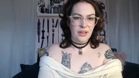 Snapshot of vixinvvitch chatting on May 2026 03:06:02 PM VIXIN online show from May 2026 03:06:02 PM