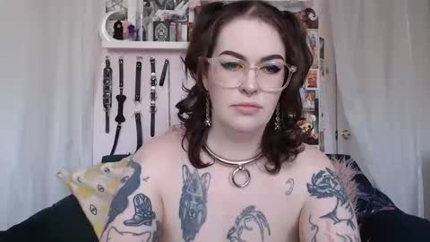 Snapshot of vixinvvitch chatting on June 2026 03:56:02 PM VIXIN online show from June 2026 03:56:02 PM
