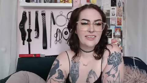 Snapshot of vixinvvitch chatting on July 2026 05:06:01 PM VIXIN online show from July 2026 05:06:01 PM