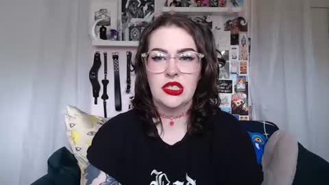 Snapshot of vixinvvitch chatting on July 2026 04:01:02 PM VIXIN online show from July 2026 04:01:02 PM