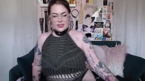 Snapshot of vixinvvitch chatting on July 2026 06:20:01 PM VIXIN online show from July 2026 06:20:01 PM