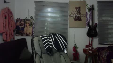 vl21cm online show from October 2025 07:17:02 AM