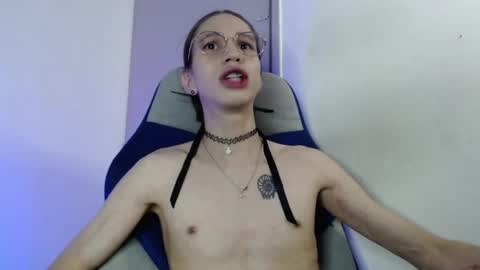 Snapshot of vodkadelulo_ chatting on June 2026 02:45:01 PM vodkadelulo online show from June 2026 02:45:01 PM