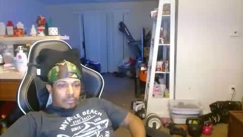 Snapshot of volumebbc chatting on November 2025 11:49:02 PM AlwaysAvibe online show from November 2025 11:49:02 PM