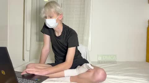 vornyx online show from May 2026 04:24:01 PM