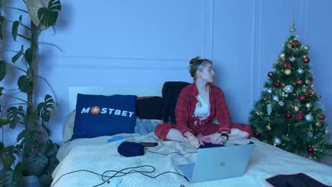 Snapshot of vorvik chatting on January 2025 01:52:02 PM vorvik online show from January 2025 01:52:02 PM