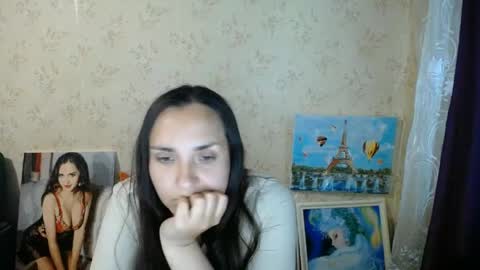 Snapshot of voulezvous_angel chatting on May 2026 05:05:02 AM voulezvous_angel online show from May 2026 05:05:02 AM