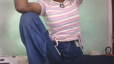 vounialdy online show from February 2025 05:16:01 PM