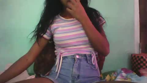 vounialdy online show from February 2025 11:10:02 AM