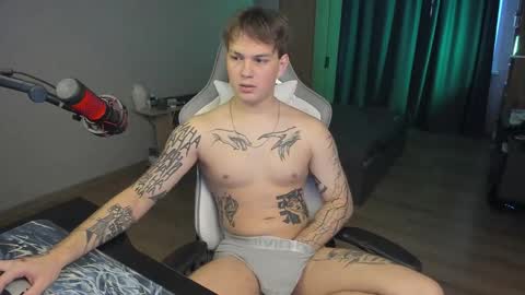 Snapshot of vova_belkin_ chatting on October 2025 11:00:01 AM vova online show from October 2025 11:00:01 AM