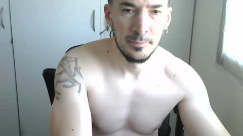 Snapshot of vulgarismagistral15 chatting on November 2025 09:14:01 PM Vulgaris online show from November 2025 09:14:01 PM