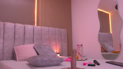 Violeta online show from February 2026 06:22:01 AM