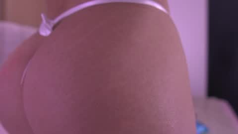 Snapshot of vvioleta_ chatting on May 2026 03:14:02 AM Violeta online show from May 2026 03:14:02 AM