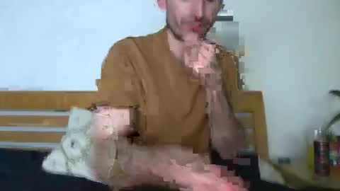 Snapshot of vwelad6969 chatting on January 2025 09:47:01 PM hung boy online show from January 2025 09:47:01 PM