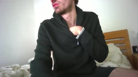 Snapshot of vwelad6969 chatting on January 2025 04:04:02 AM hung boy online show from January 2025 04:04:02 AM