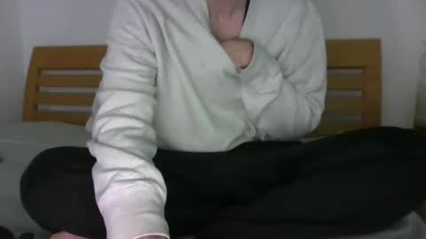 Snapshot of vwelad6969 chatting on January 2025 06:07:01 AM hung boy online show from January 2025 06:07:01 AM