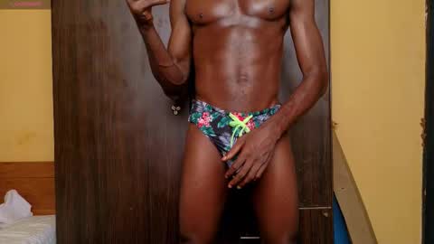 Snapshot of wakanda_mamba chatting on November 2025 12:20:01 PM Wakanda Mamba online show from November 2025 12:20:01 PM