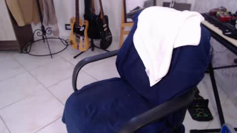 Snapshot of wake_and_bakee chatting on May 2026 08:39:02 PM John online show from May 2026 08:39:02 PM