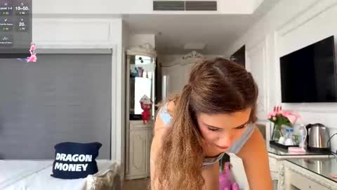 Snapshot of waki_lucky chatting on November 2025 07:22:01 AM Mia online show from November 2025 07:22:01 AM