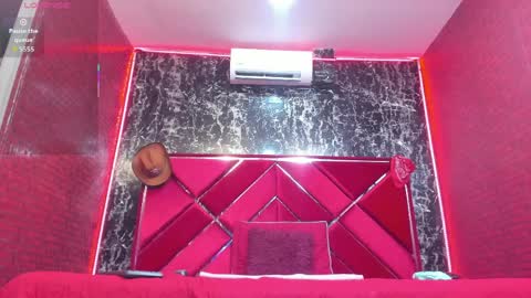 waleska   online show from March 2026 11:38:01 AM