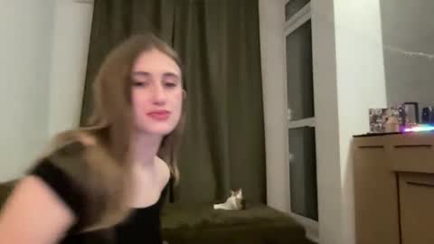 walkiria19 online show from March 2026 06:58:01 PM