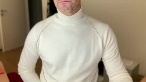 Snapshot of walky78 chatting on January 2025 06:59:01 AM walky78 online show from January 2025 06:59:01 AM