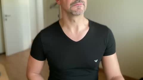 Snapshot of walky78 chatting on January 2025 07:51:02 AM walky78 online show from January 2025 07:51:02 AM