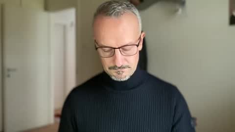 Snapshot of walky78 chatting on February 2025 12:33:01 PM walky78 online show from February 2025 12:33:01 PM