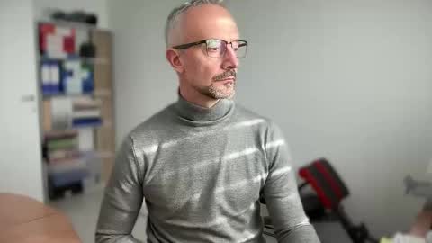 Snapshot of walky78 chatting on December 2025 12:20:01 PM walky78 online show from December 2025 12:20:01 PM