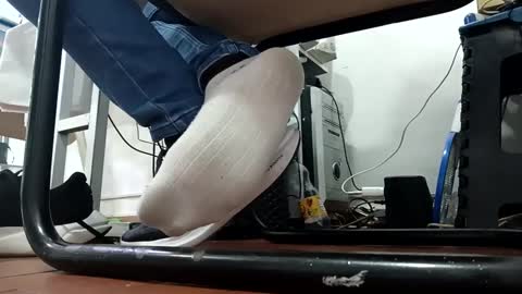 Snapshot of waltherfeet_ chatting on January 2025 09:06:01 PM WaltherFeet online show from January 2025 09:06:01 PM