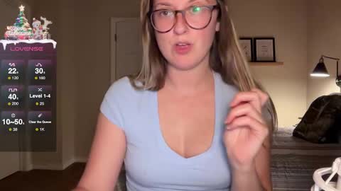 Snapshot of wanderlustjade chatting on December 2024 11:18:01 PM Jade Adonis online show from December 2024 11:18:01 PM