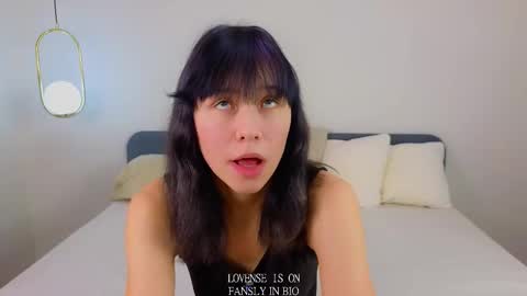 Betti online show from November 2025 10:37:01 AM